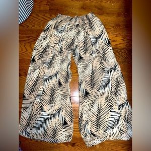 Billabong Black and Tan Pants (Size: L)